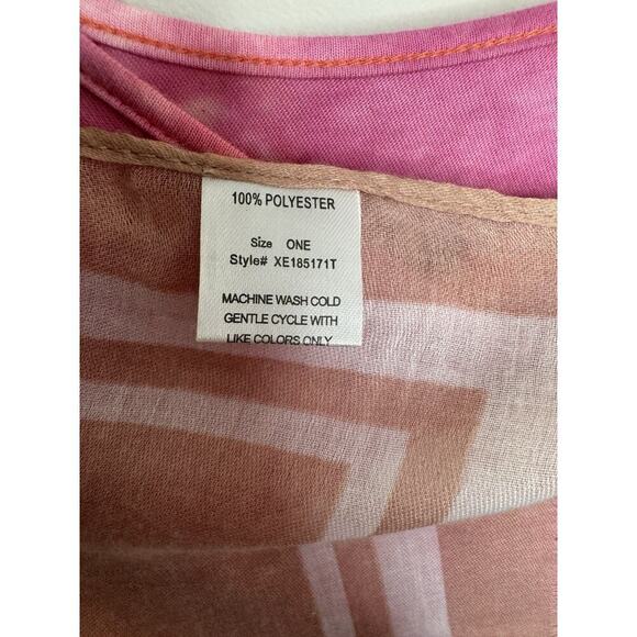 Woven heart Pink floral Gauze Boho Ruana Wrap Summer Lightweight O/S - Picture 4 of 4